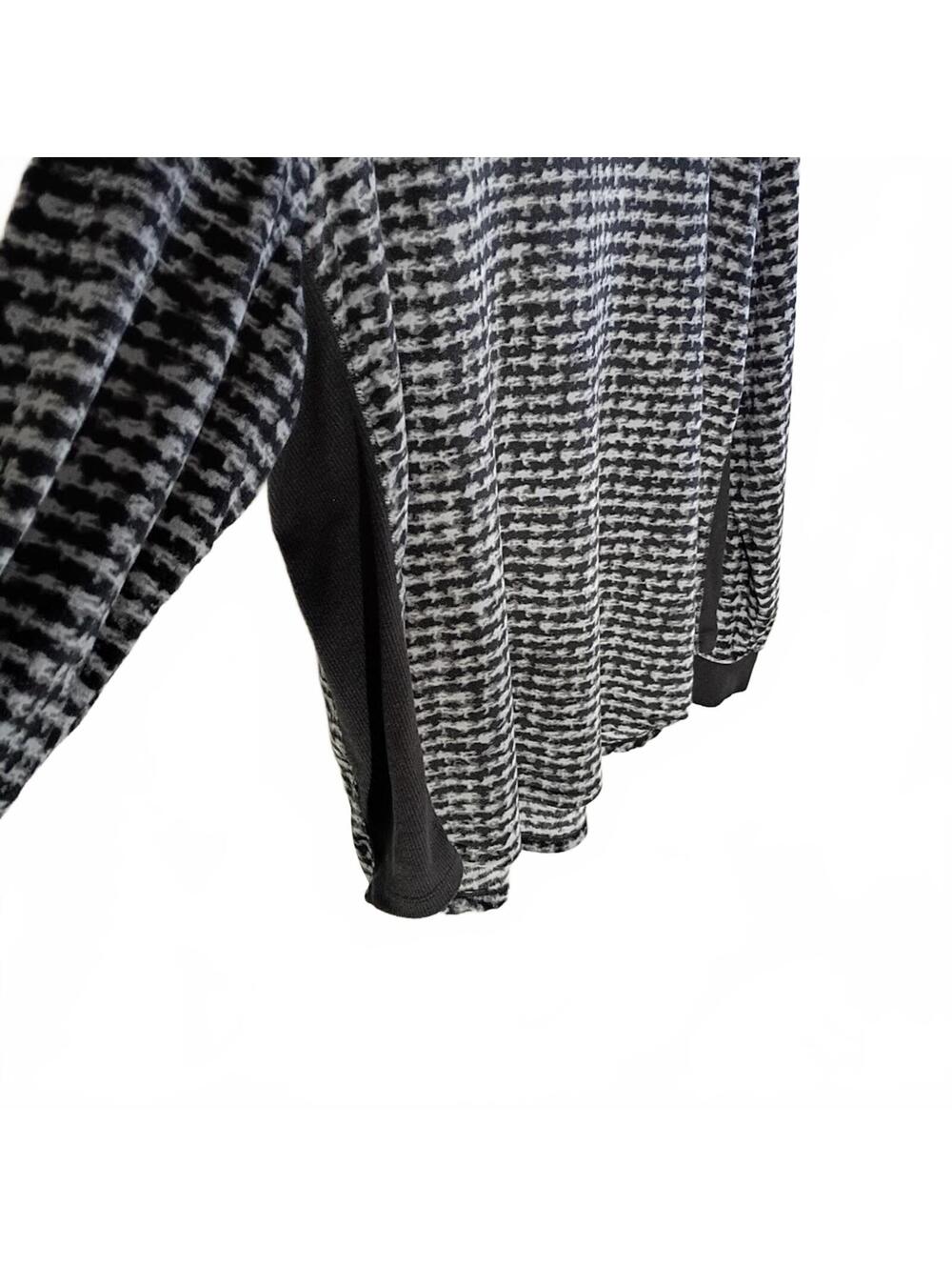 Secret Treasures Sleepwear Black and Gray Long Sleeve Shirt Plus Size 2X - Picture 3 of 4